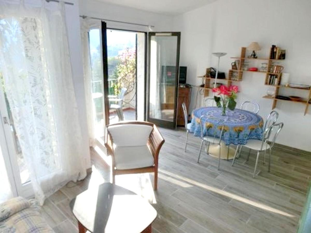 Studio A Theoule Sur Mer A 400 M De La Plage Avec Vue Sur La Mer Terrasse Amenagee Et Wifiアパートメント エクステリア 写真